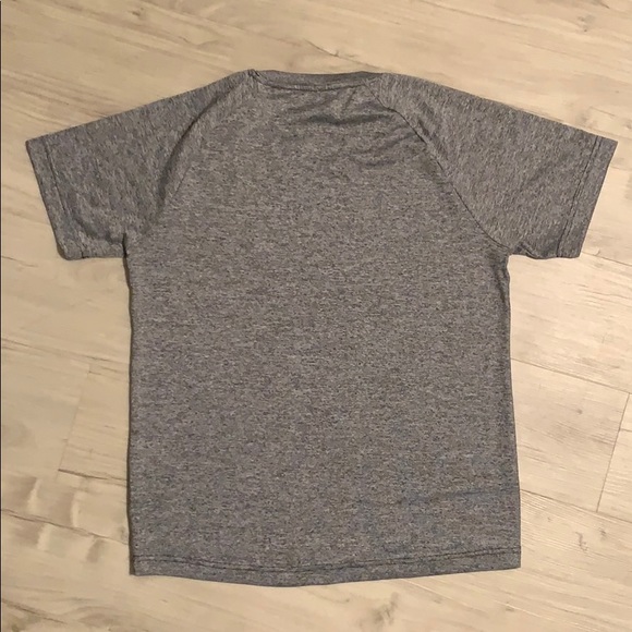 Men’s S Adidas Workout Shirt - Picture 4 of 5